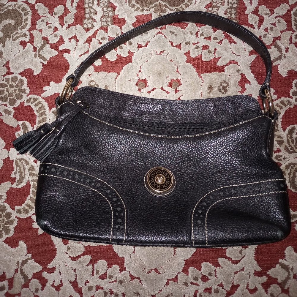 Dooney & Burke beautiful black shoulder bag  gently used